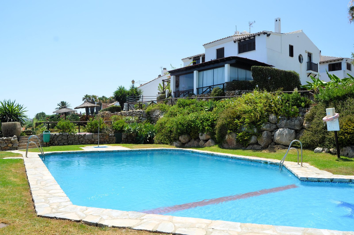 3 Bedroom Townhouse in Estepona - Фото 21