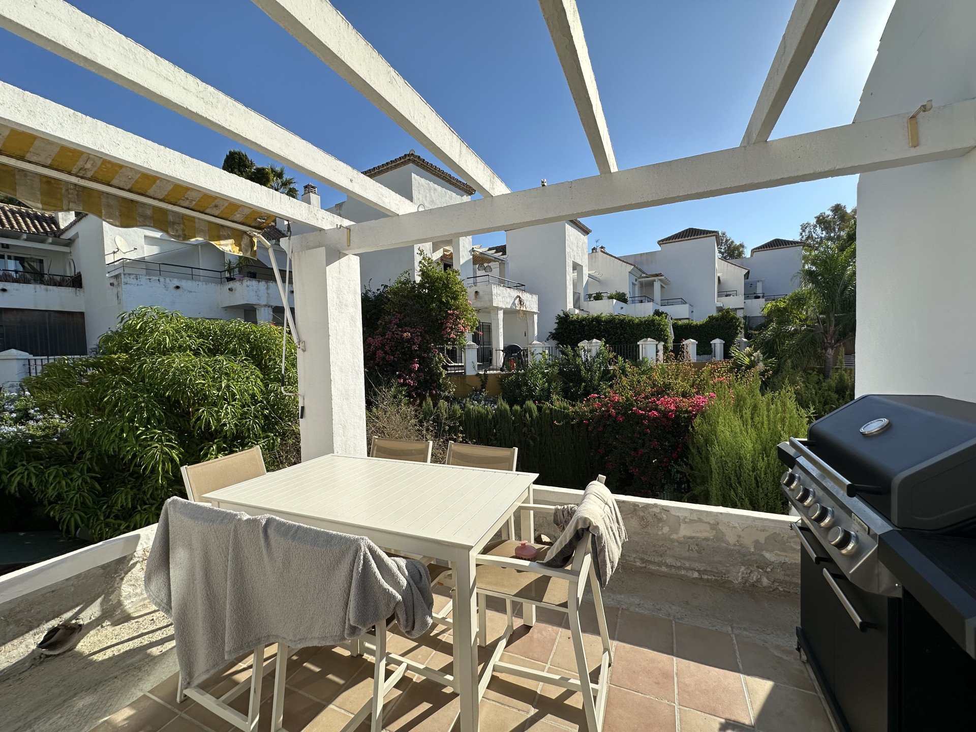 2 Bedroom Apartment in Marbella - Photo 10