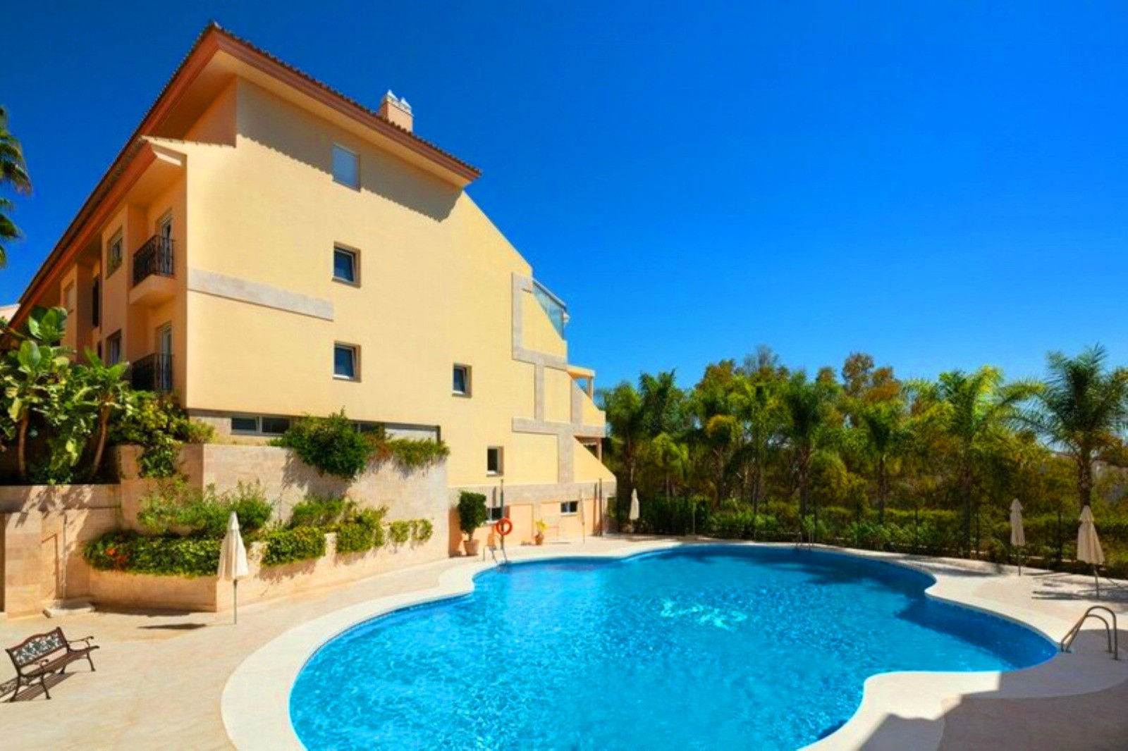 3 Bedroom Apartment in Marbella - Photo 35