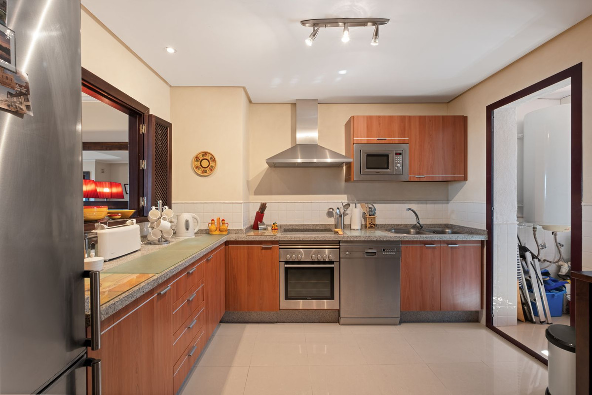 2 Bedroom Apartment in Marbella - Foto 12