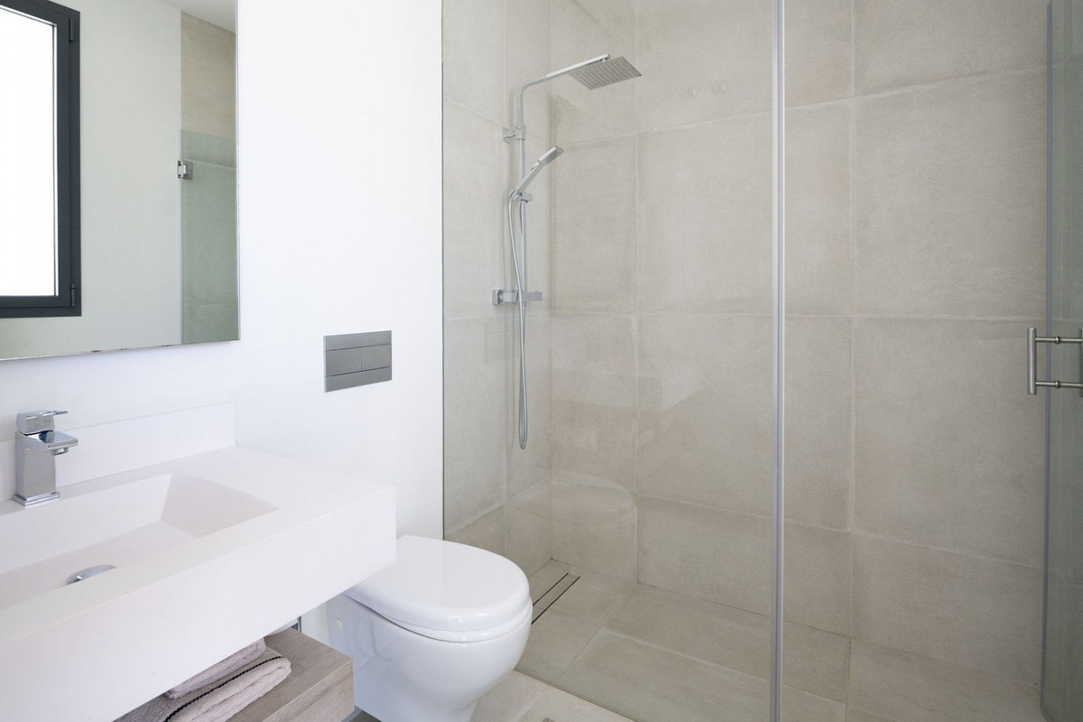 4 Bedroom Villa in Estepona - Foto 30