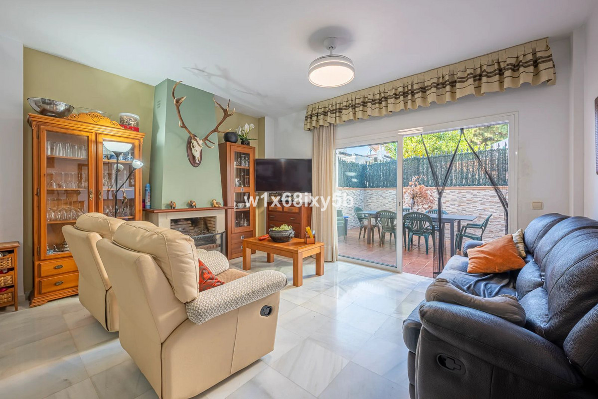 3 Bedroom Townhouse in Estepona - Фото 7