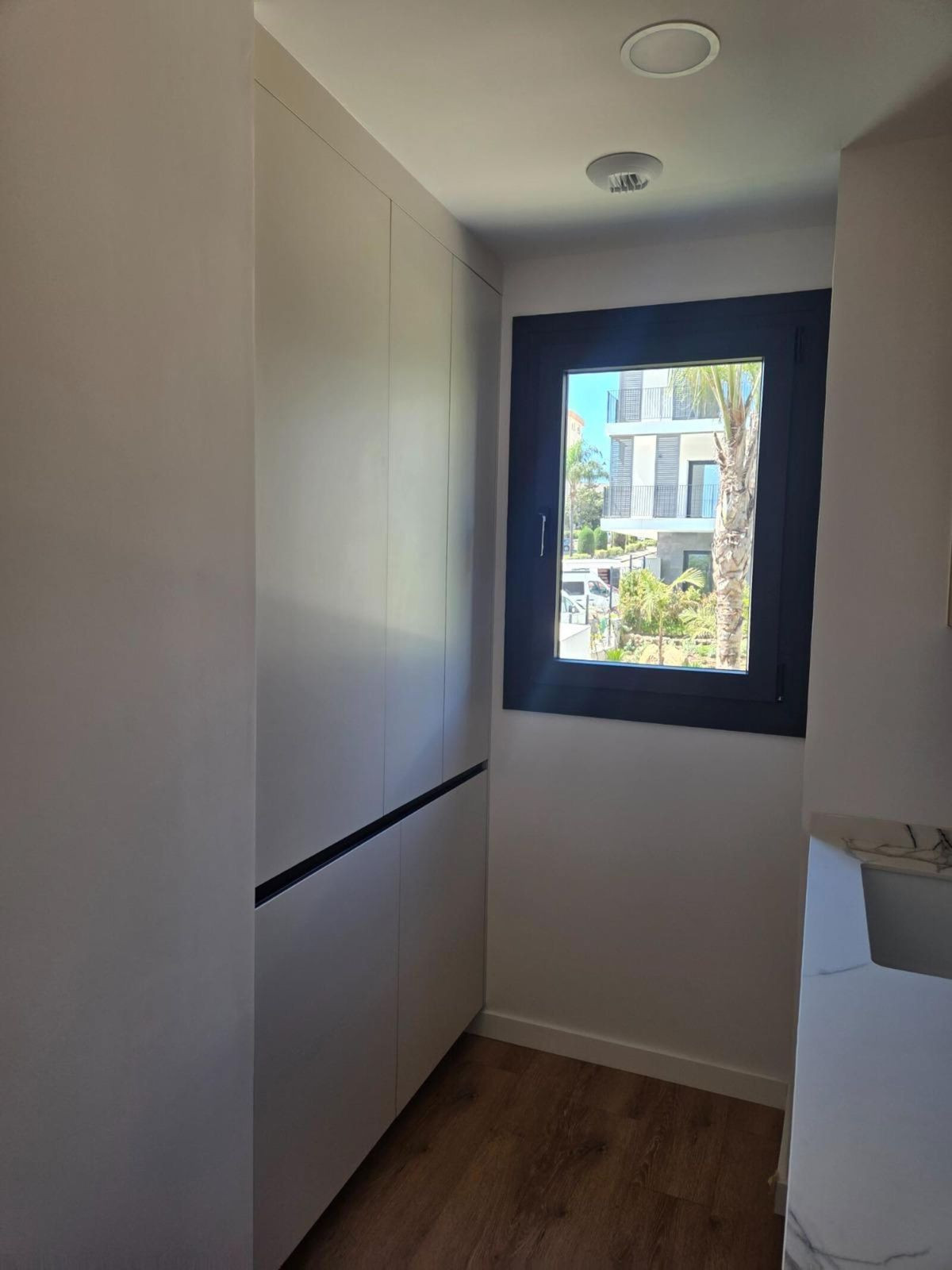 3 Bedroom Apartment in Estepona - Photo 13