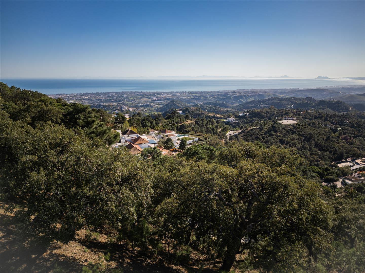 4,100 m² Plot in Benahavís - Photo 14