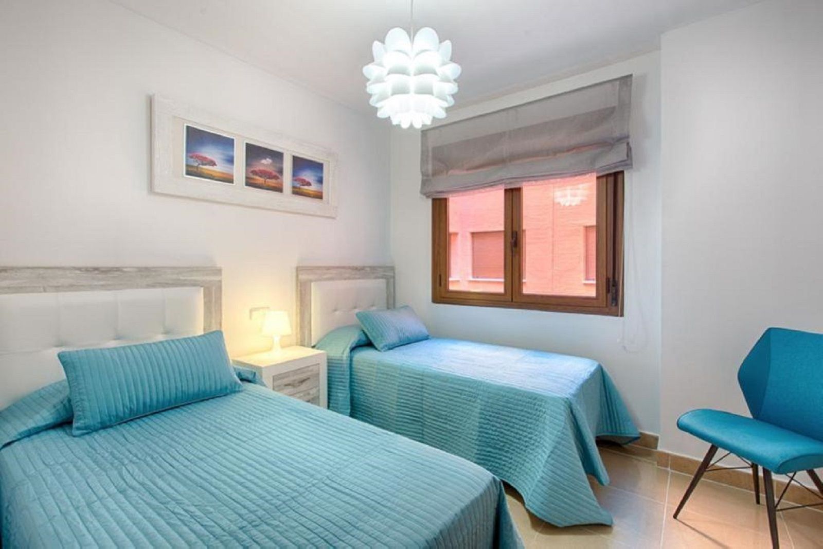 2 Bedroom Apartment in Estepona - Фото 7