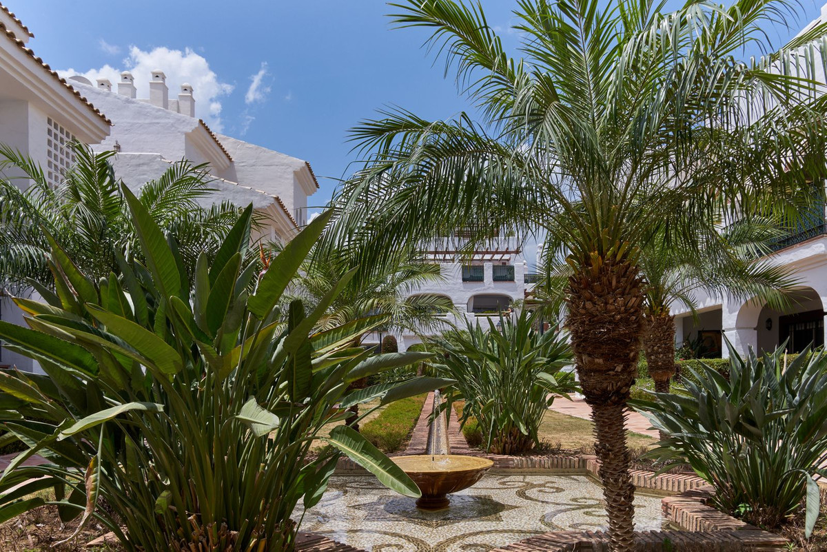 3 Bedroom Apartment in San Pedro de Alcántara - Photo 31