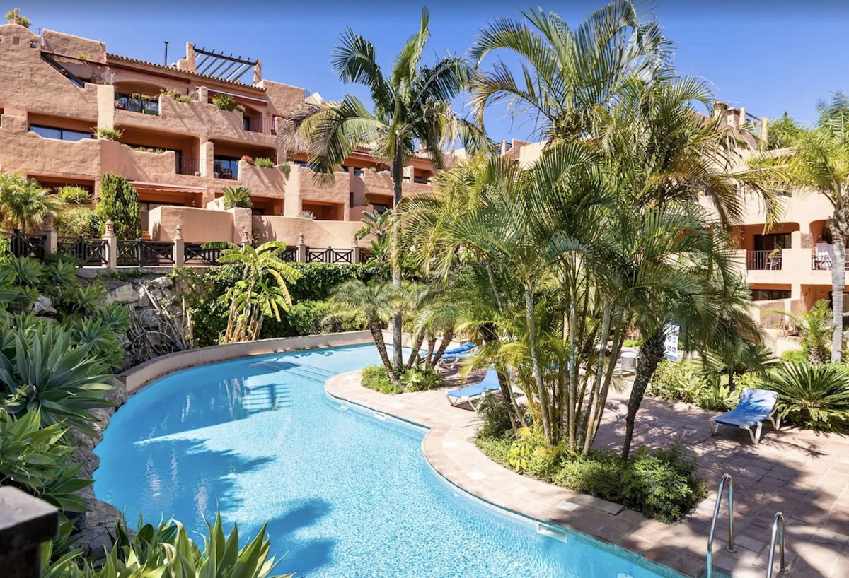 2 Bedroom Apartment in Benahavís