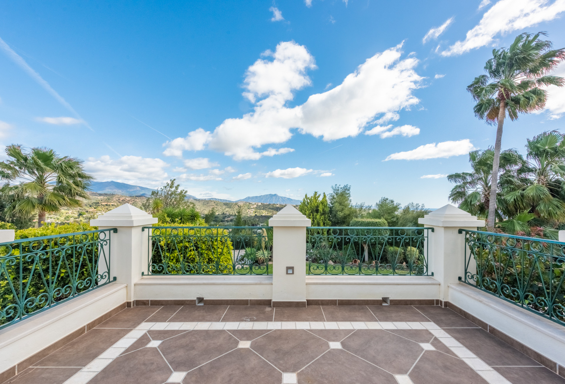 6 Bedroom Villa in Estepona - Фото 14