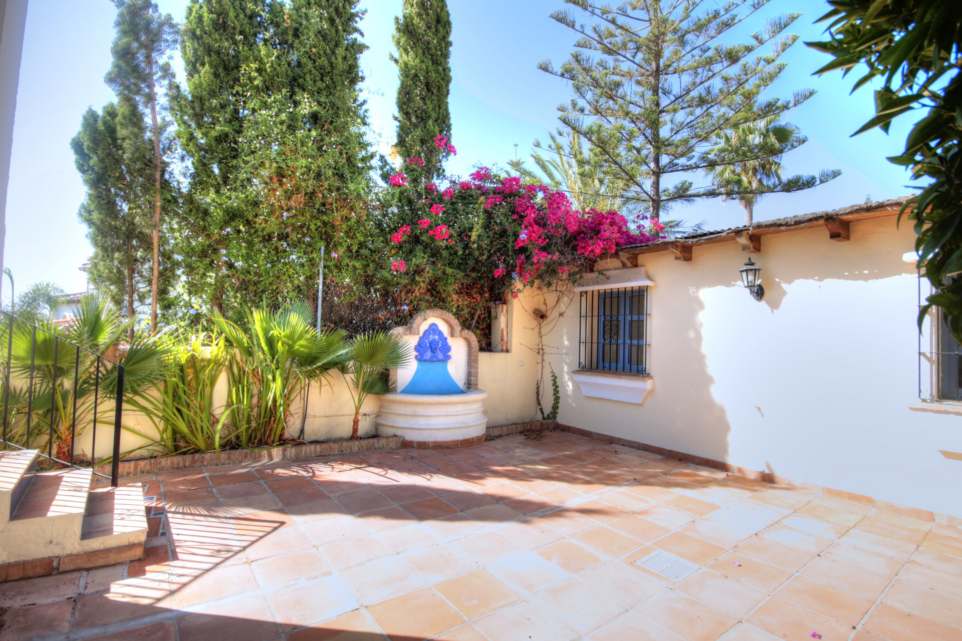 7 Bedroom Villa in Estepona - Фото 5