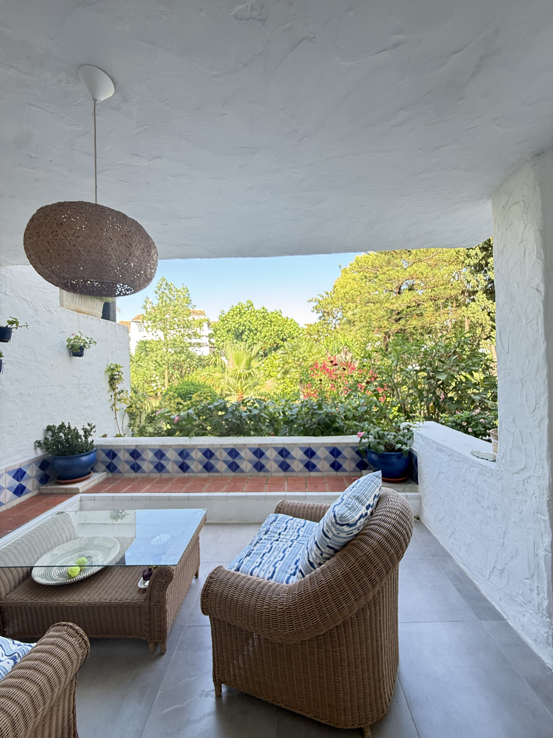2 Bedroom Apartment in Marbella - Photo 23