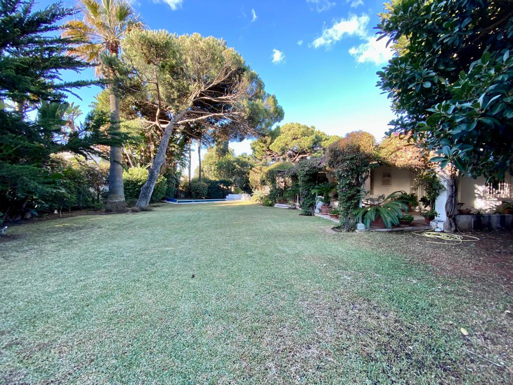 7 Bedroom Villa in Estepona - Foto 4