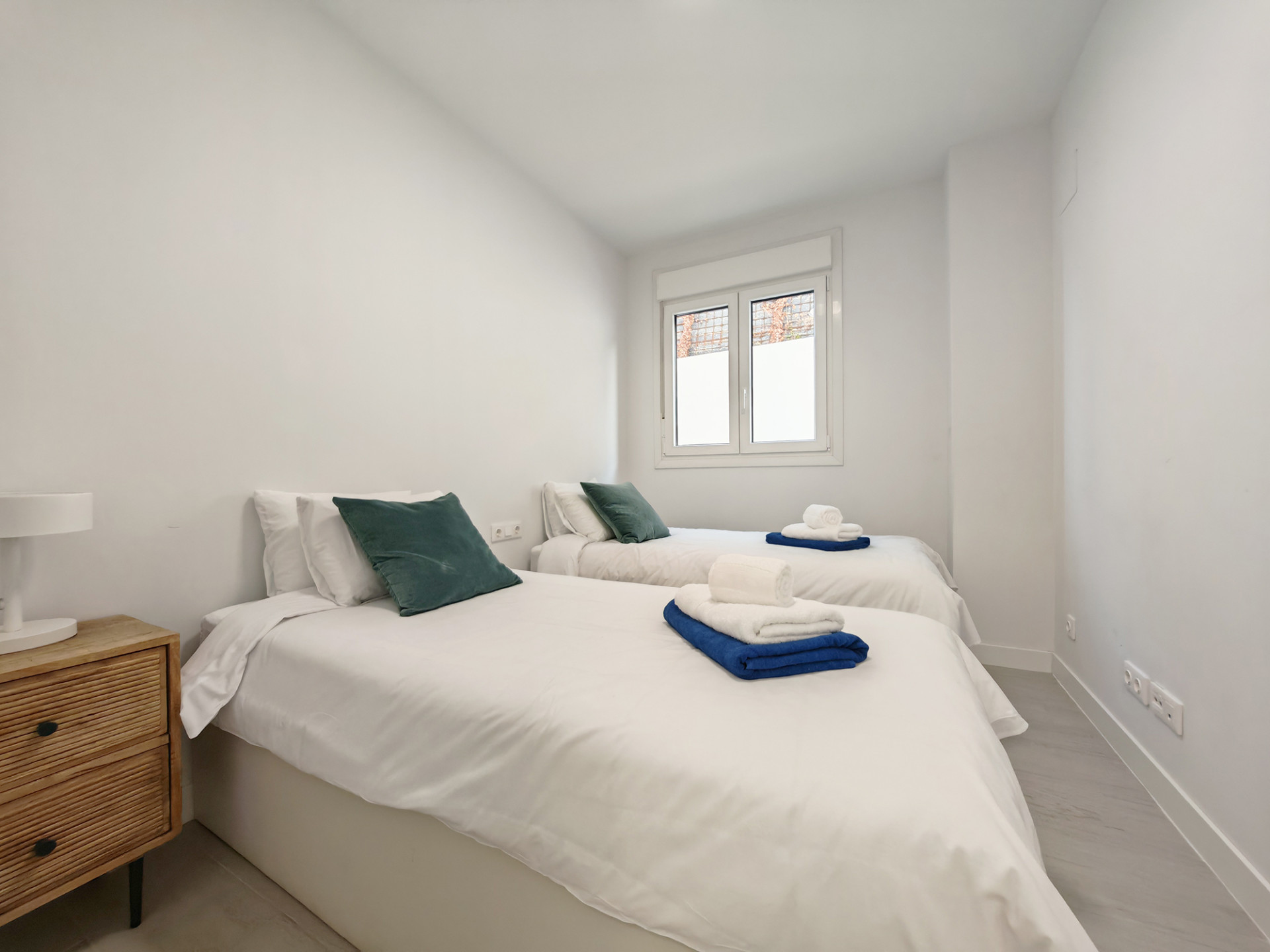3 Bedroom Apartment in Estepona - Photo 13