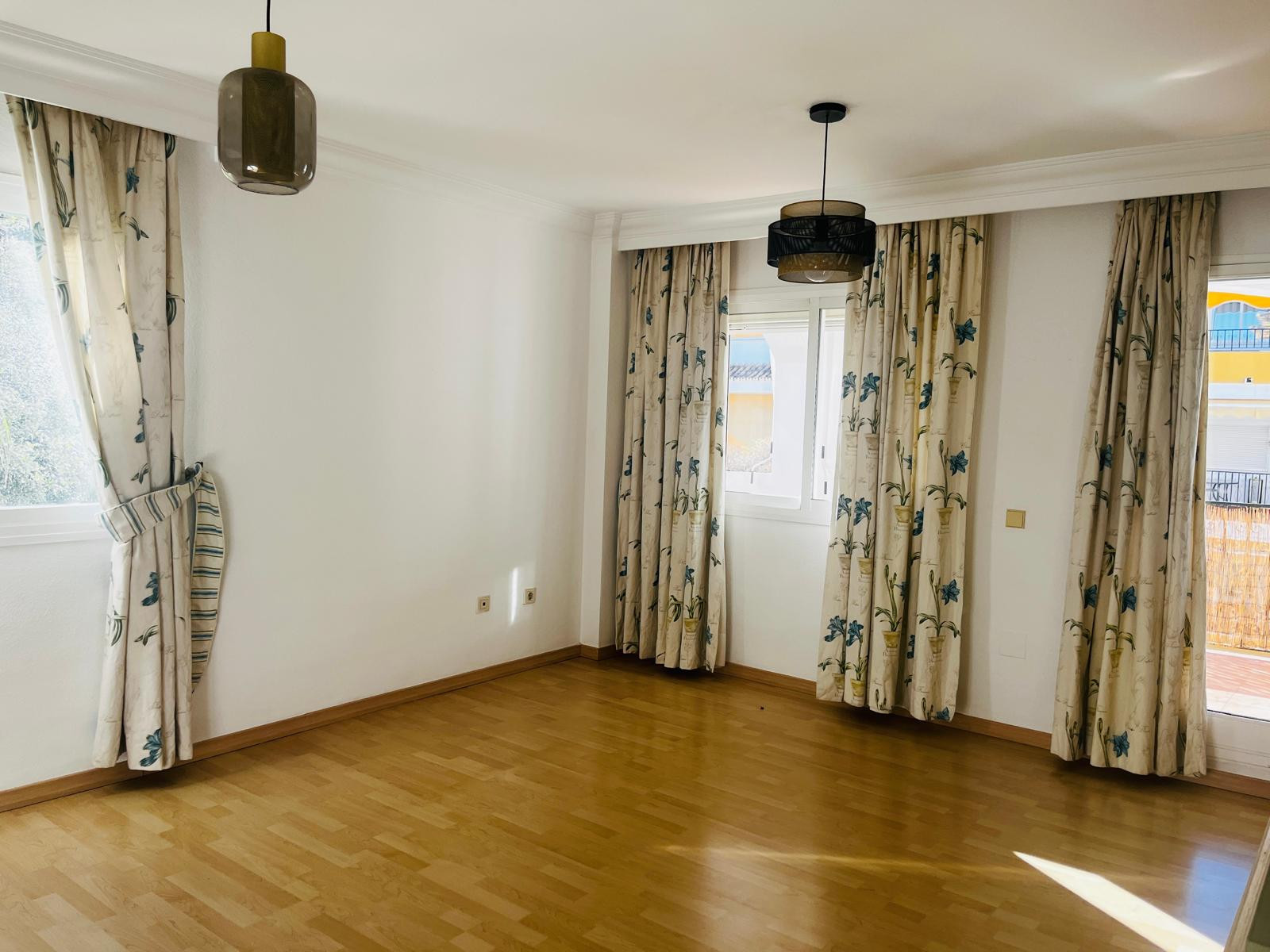 3 Bedroom Apartment in Marbella - Photo 4