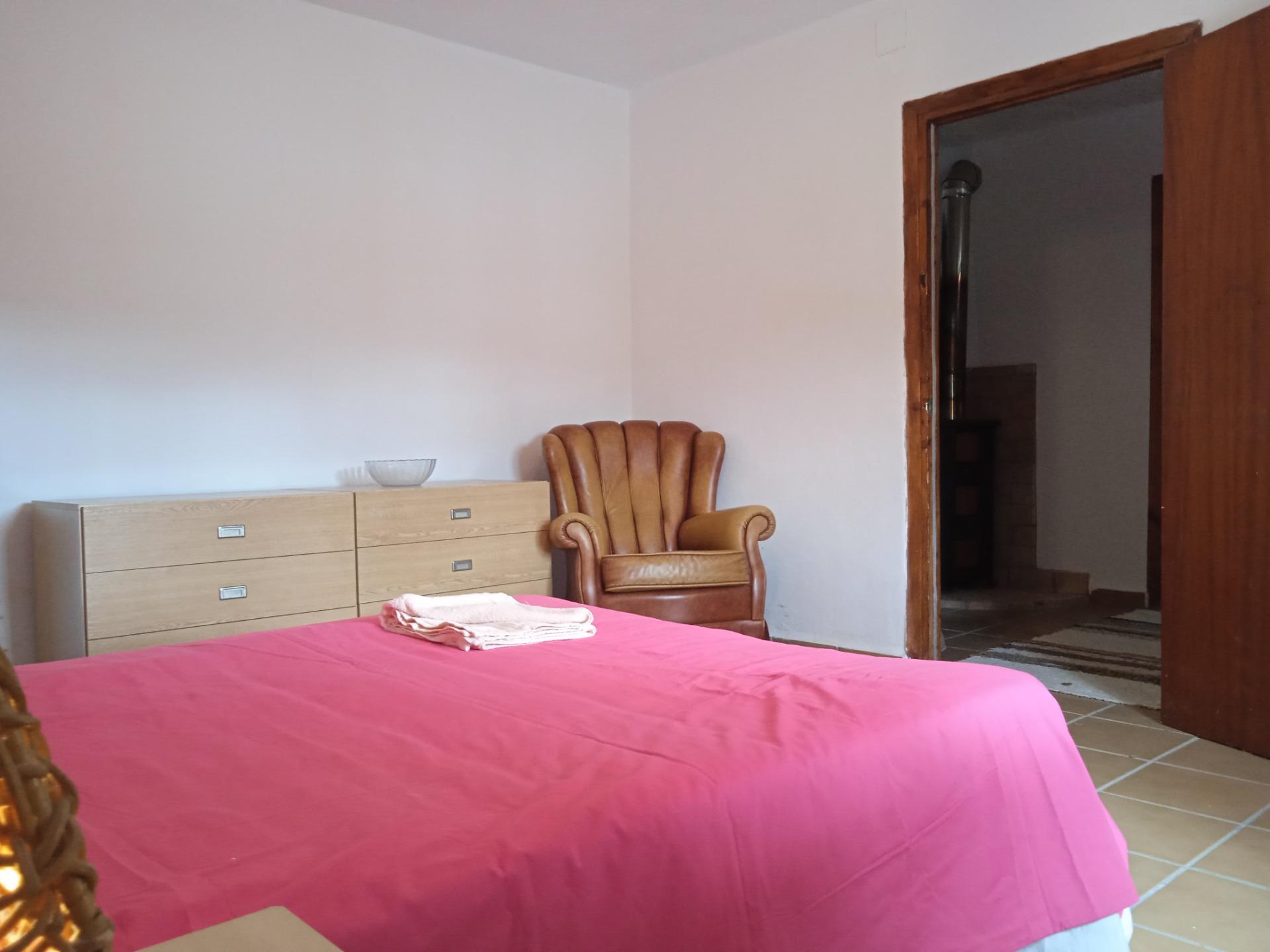 Chalet de 5 dormitorios con piscina en Granada – Foto 8
