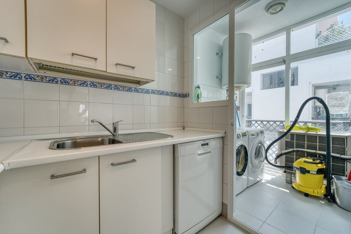 Apartamento com 4 quartos com piscina em Málaga, Espanha – Foto 10
