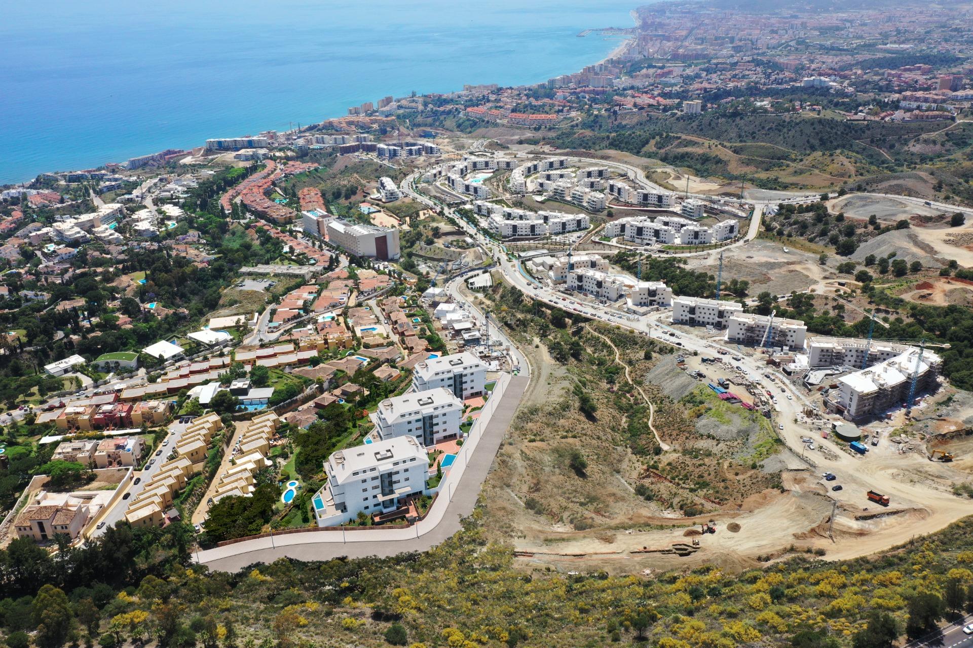 2 Bedroom Apartment in Benalmádena - Foto 7