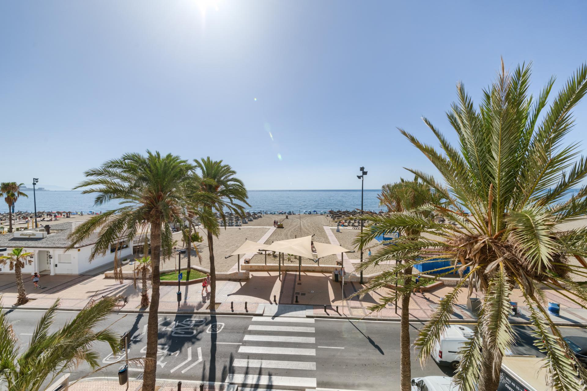 3 Bedroom Apartment in Fuengirola - Photo 4