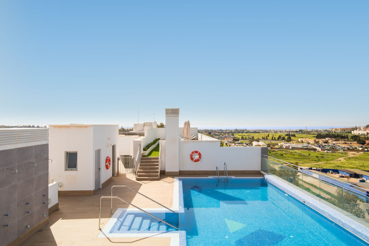 2 Bedroom Apartment in Marbella - Photo 15