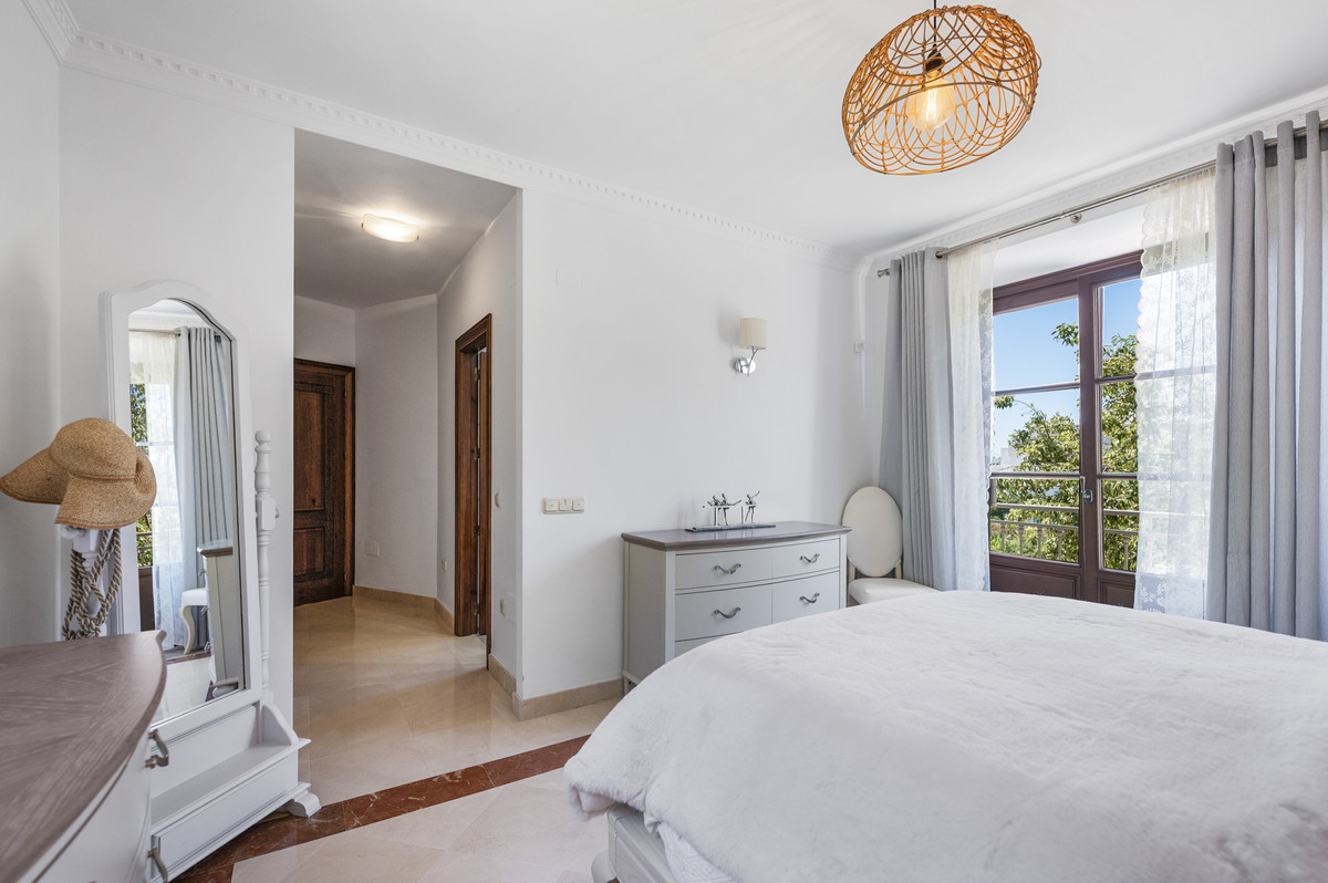 4 Bedroom Villa in Estepona - Foto 19