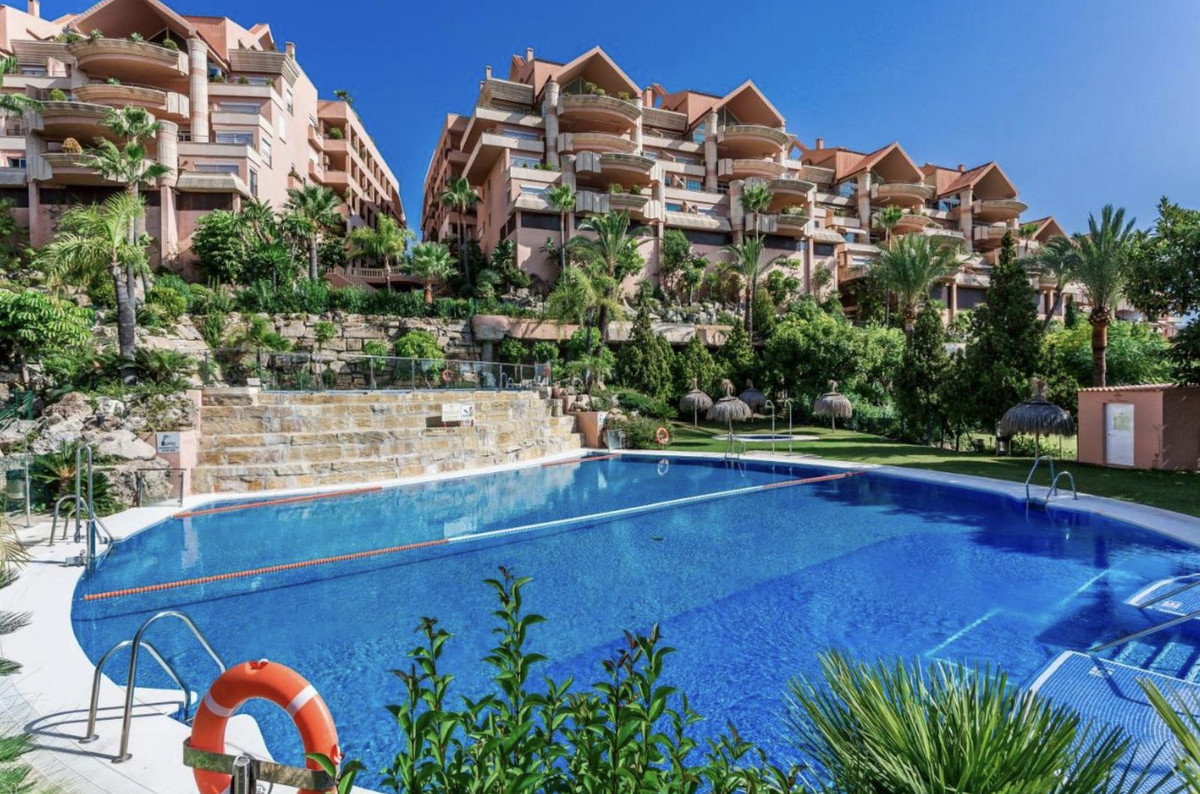 3 Bedroom Apartment in Marbella - Photo 25