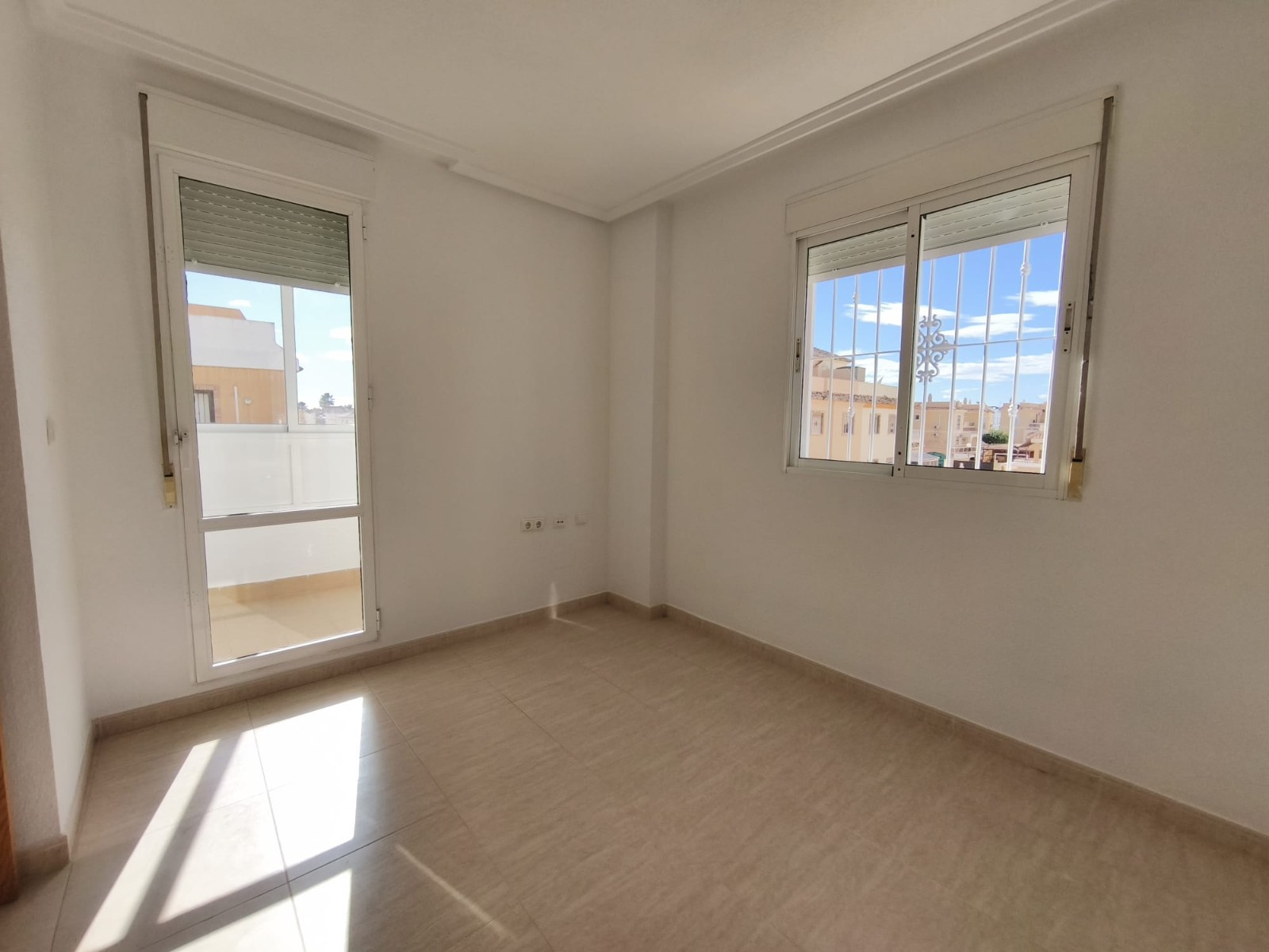 Moradia com 3 quartos com piscina em Alicante, Espanha – Foto 13