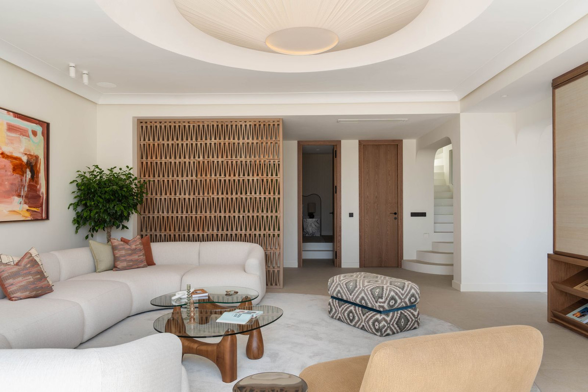 3 Bedroom Villa in Marbella - Photo 6