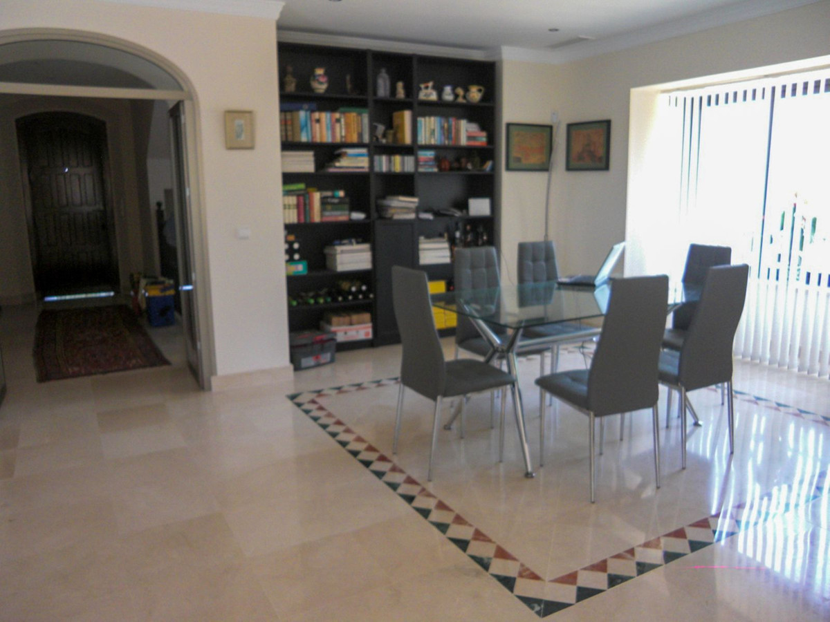4 Bedroom Villa in Arcos de la Frontera - Photo 7