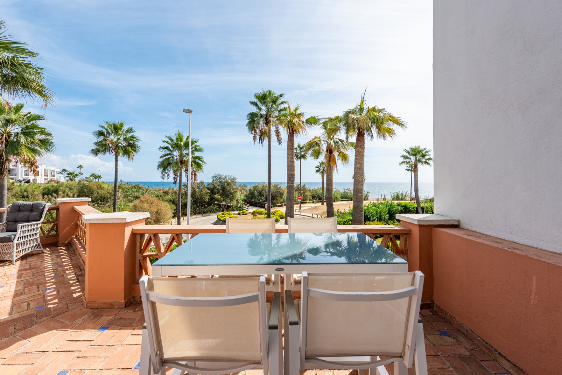 5 Bedroom Villa in Casares - Photo 2