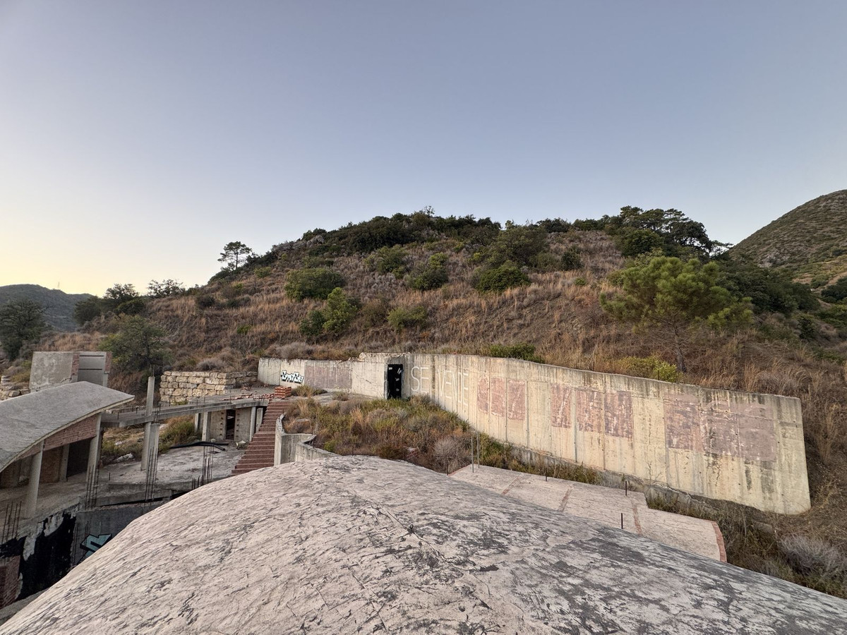 30,000 m² Plot in Istán - Photo 15