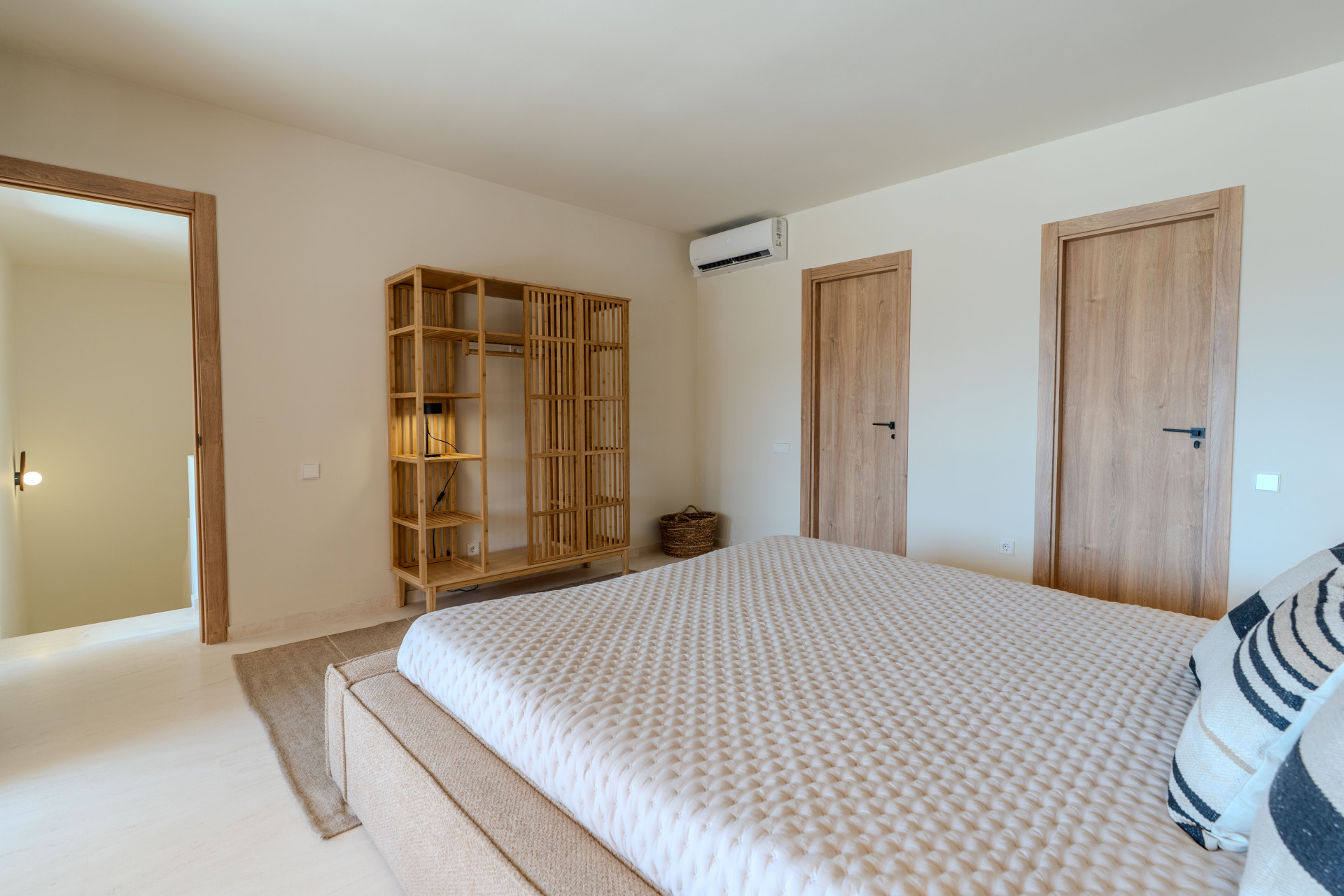 3 Bedroom Apartment in Estepona - Photo 25