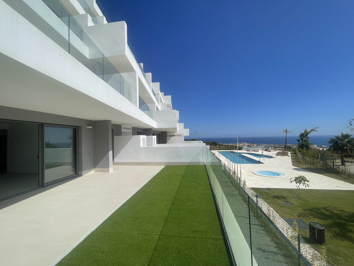 2 Bedroom Apartment in Manilva