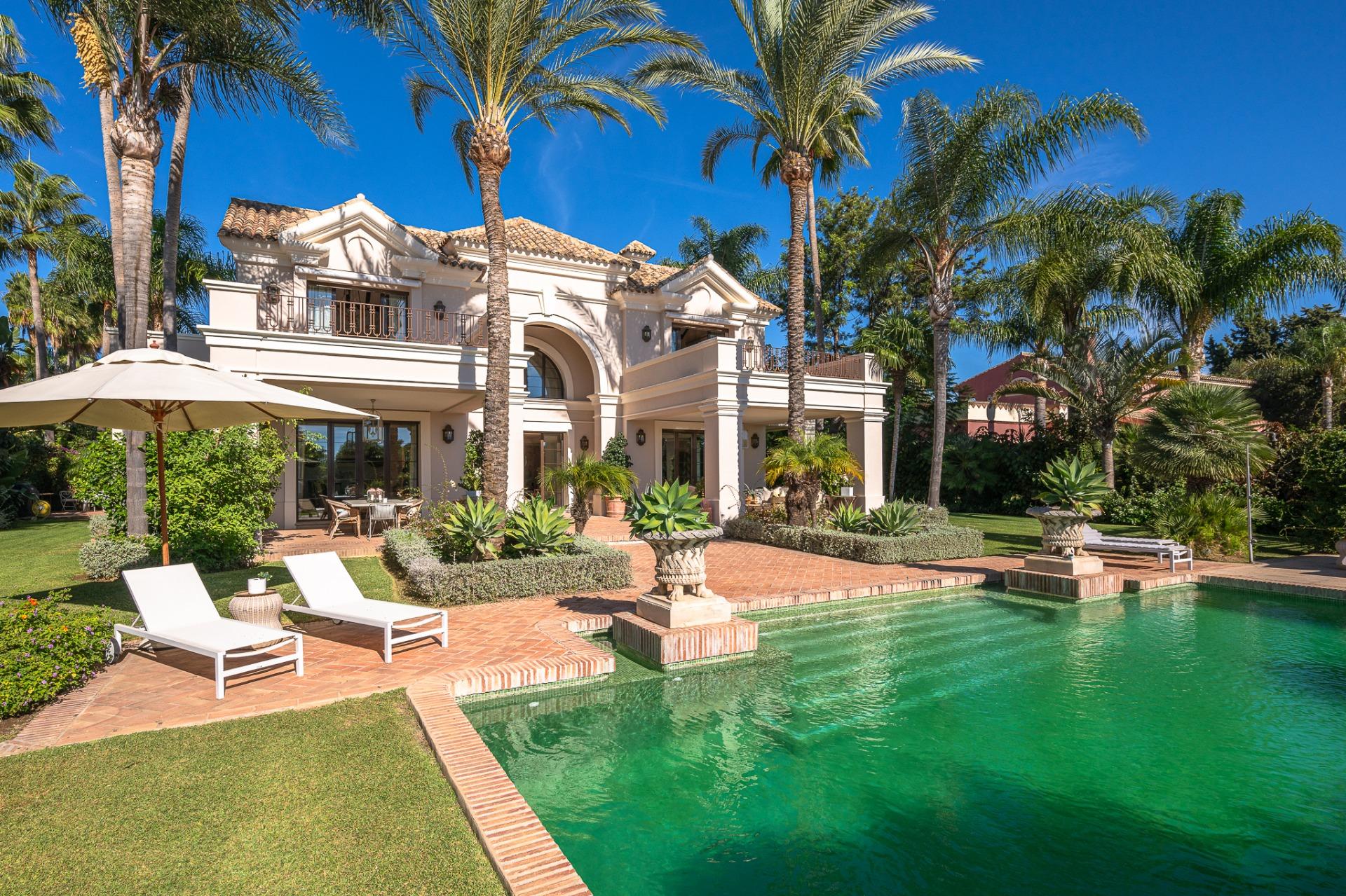 8 Bedroom Villa in San Pedro de Alcántara - Photo 7