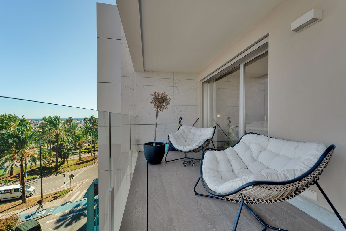 3 Bedroom Apartment in San Pedro de Alcántara - Photo 9
