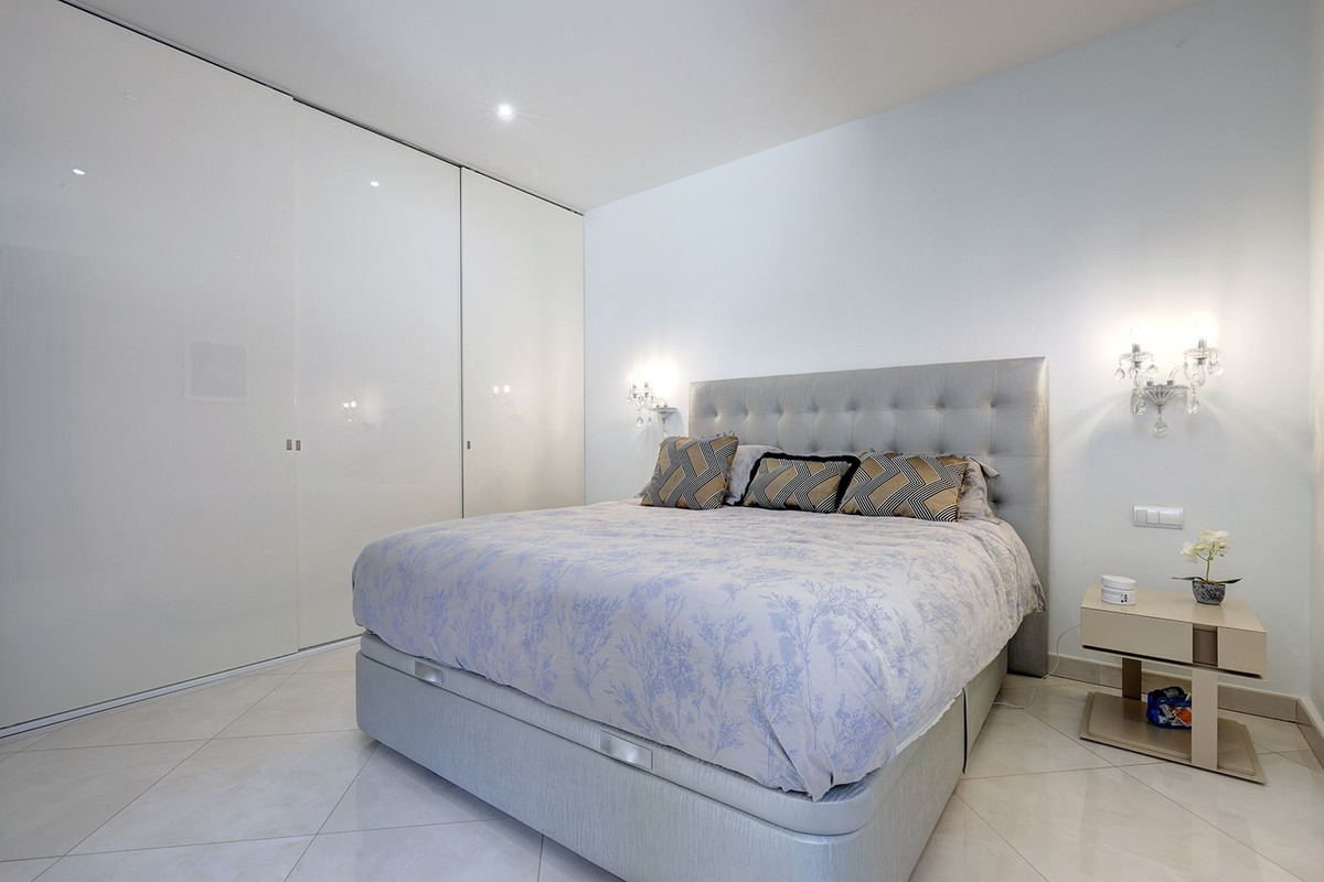 5 Bedroom Villa in Sotogrande - Photo 41