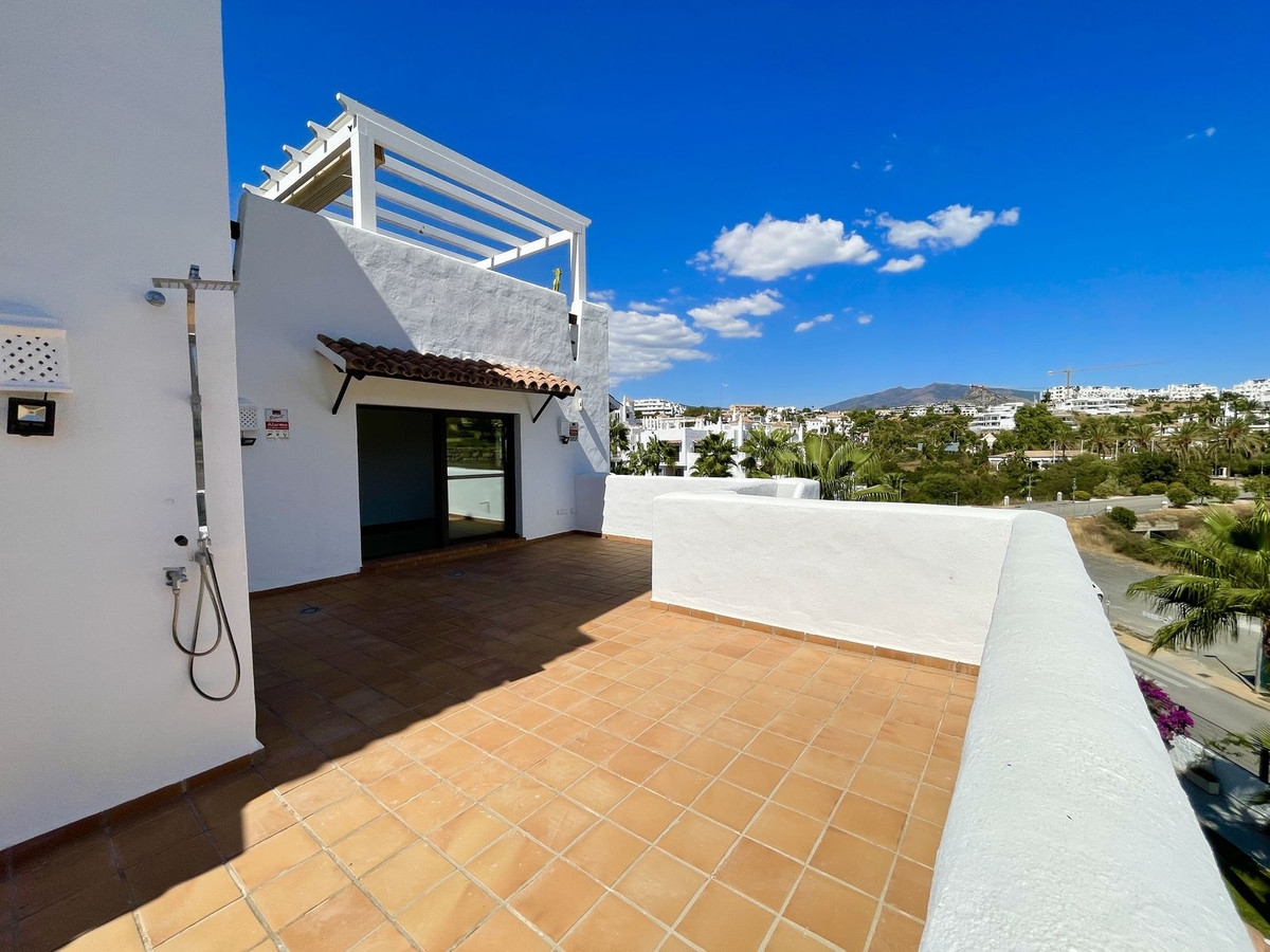 3 Bedroom Apartment in Estepona - Foto 13