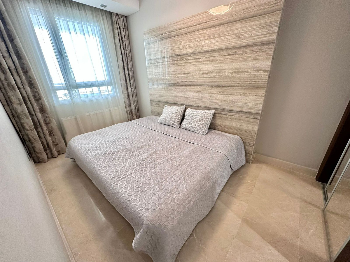 3 Bedroom Apartment in San Pedro de Alcántara - Photo 10