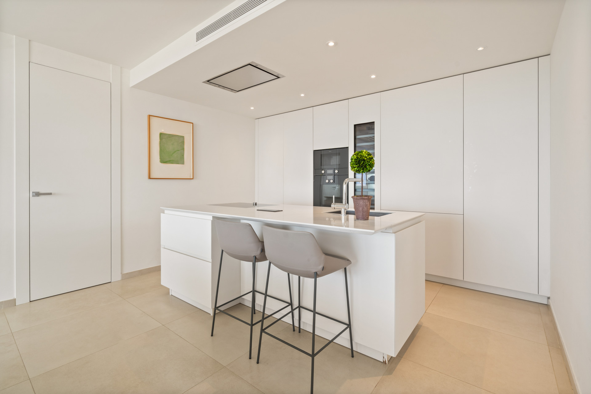 5 Bedroom Apartment in Marbella - Photo 9
