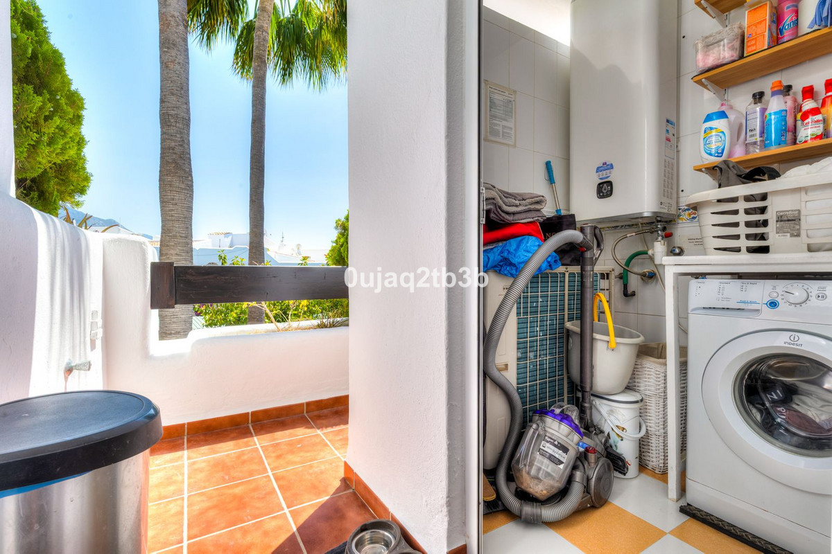 2 Bedroom Apartment in Marbella - Photo 17