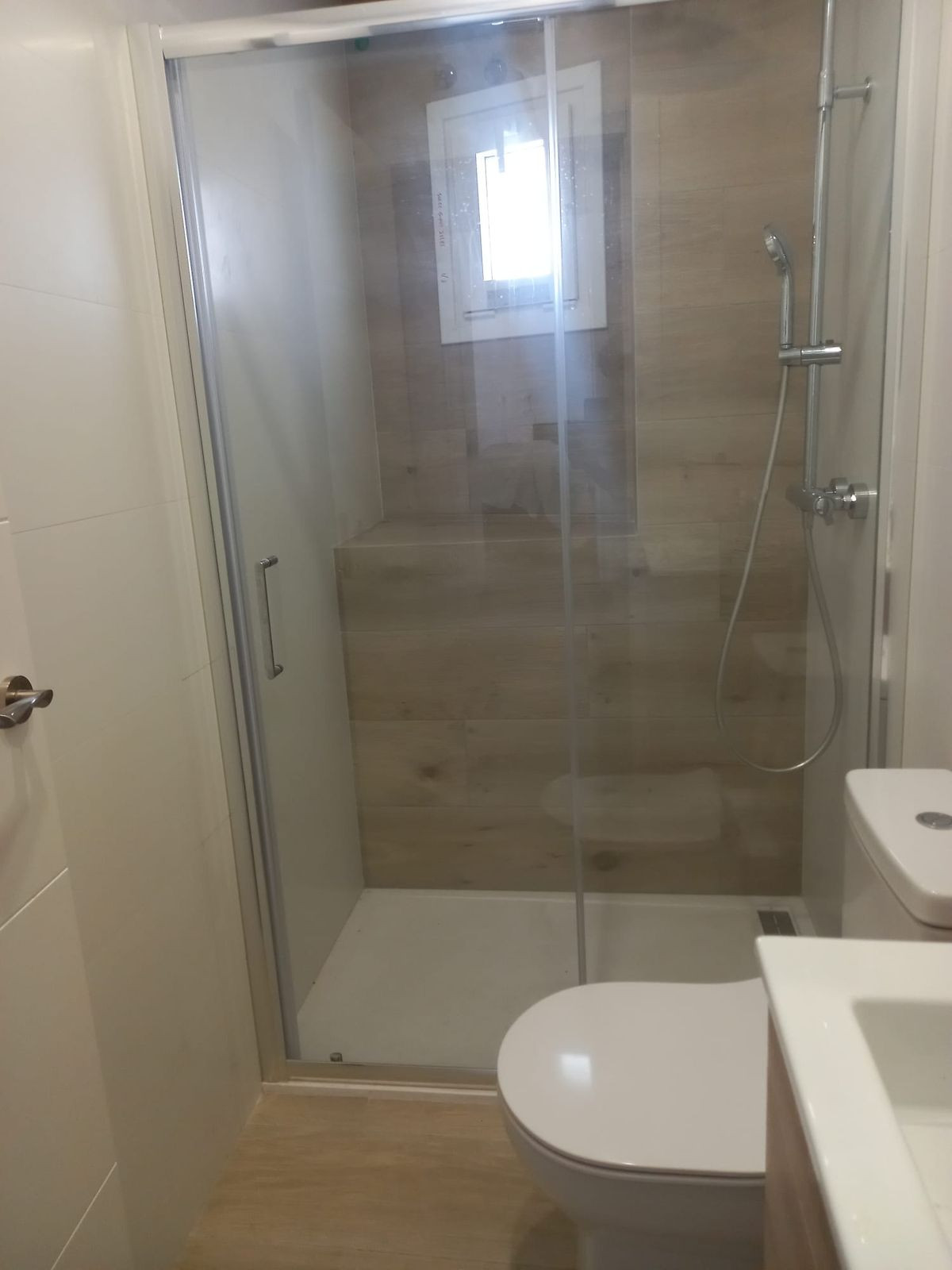 4 Bedroom Apartment in Estepona - Photo 10