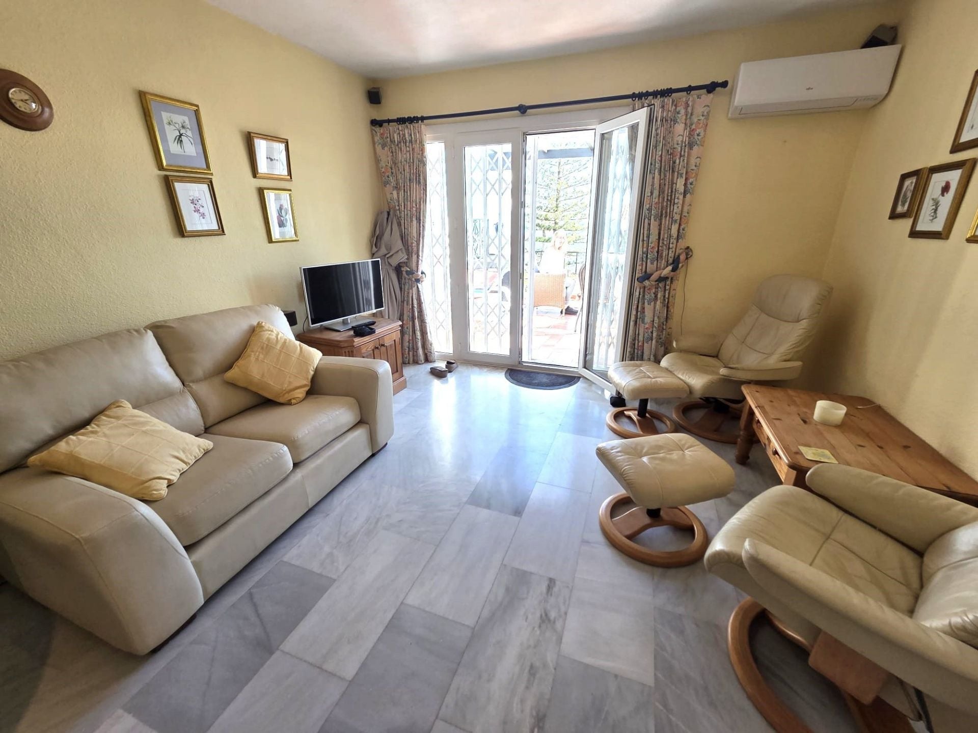 2 Bedroom Apartment in Mijas - Photo 7