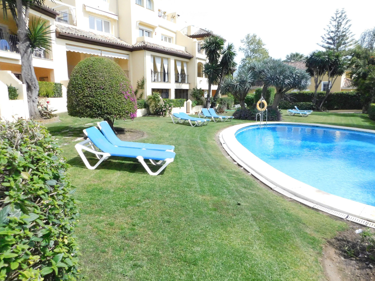 3 Bedroom Penthouse in San Pedro de Alcántara - Photo 20