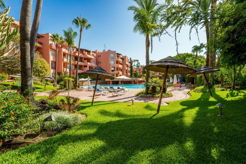 3 Bedroom Apartment in Marbella - Photo 32