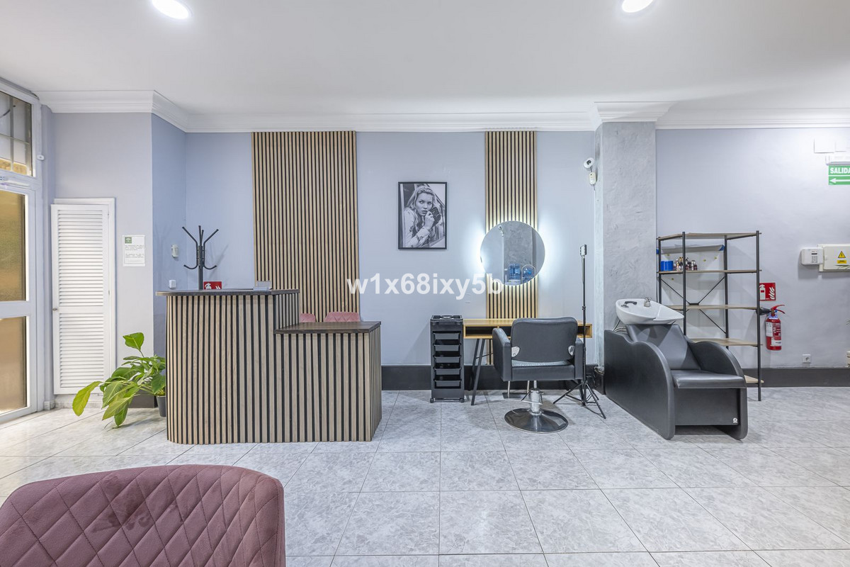 Local commercial à Malaga, Espagne – Photo 4