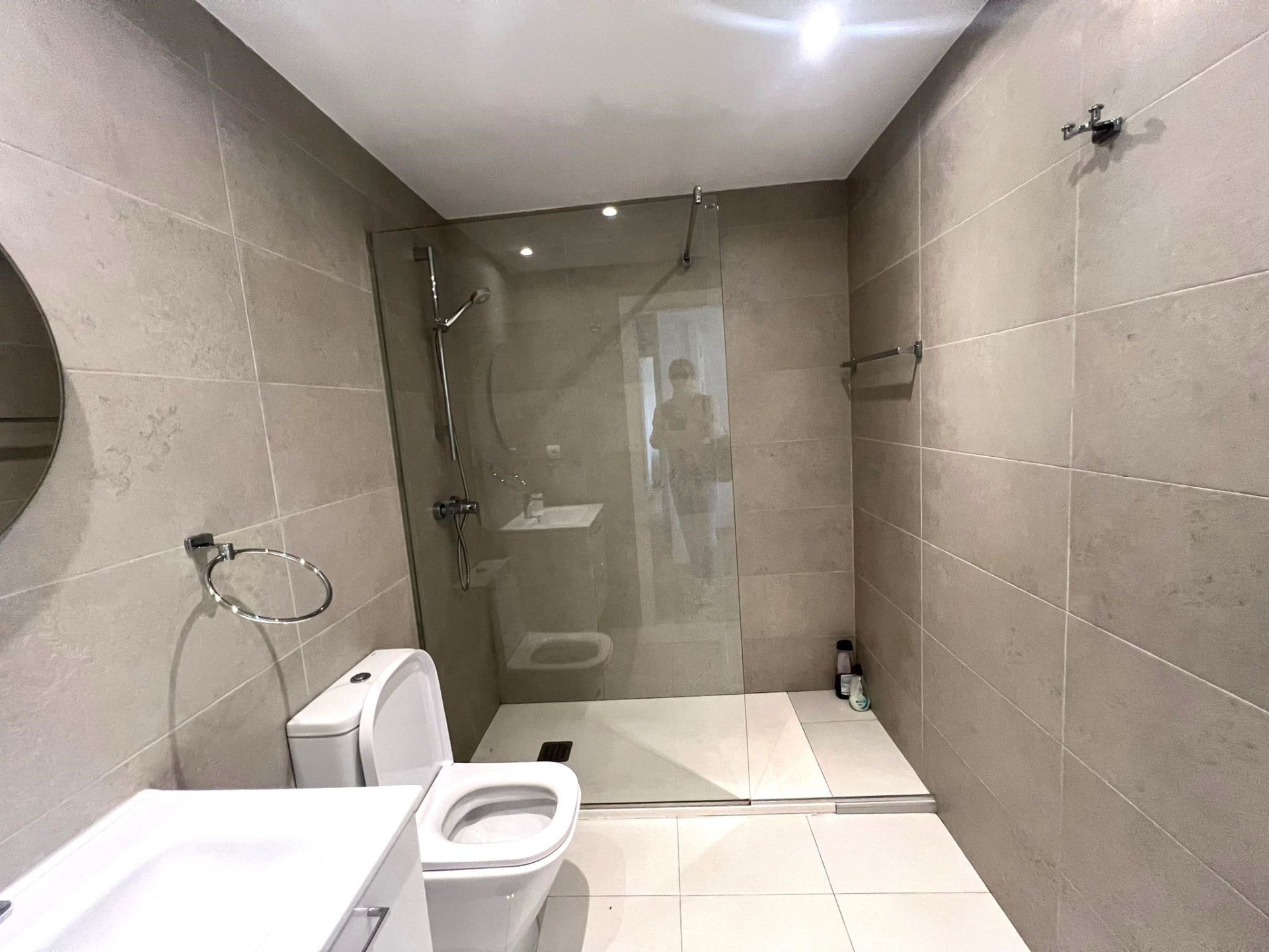 2 Bedroom Apartment in Fuengirola - Photo 5