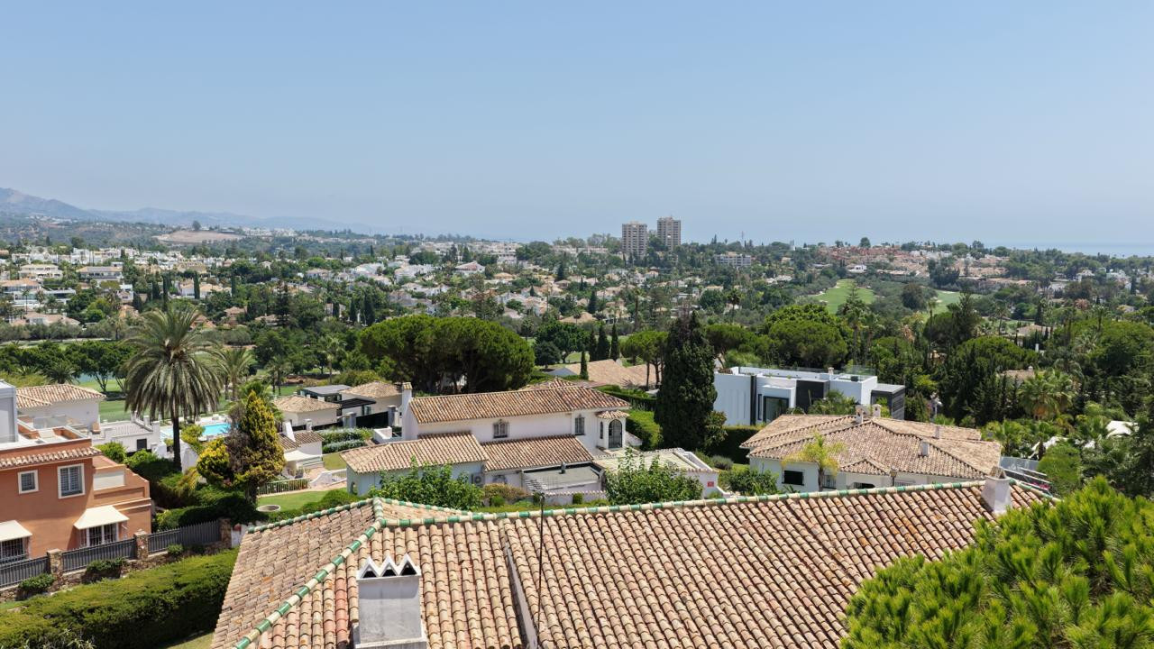 6 Bedroom Villa in Marbella - Photo 45