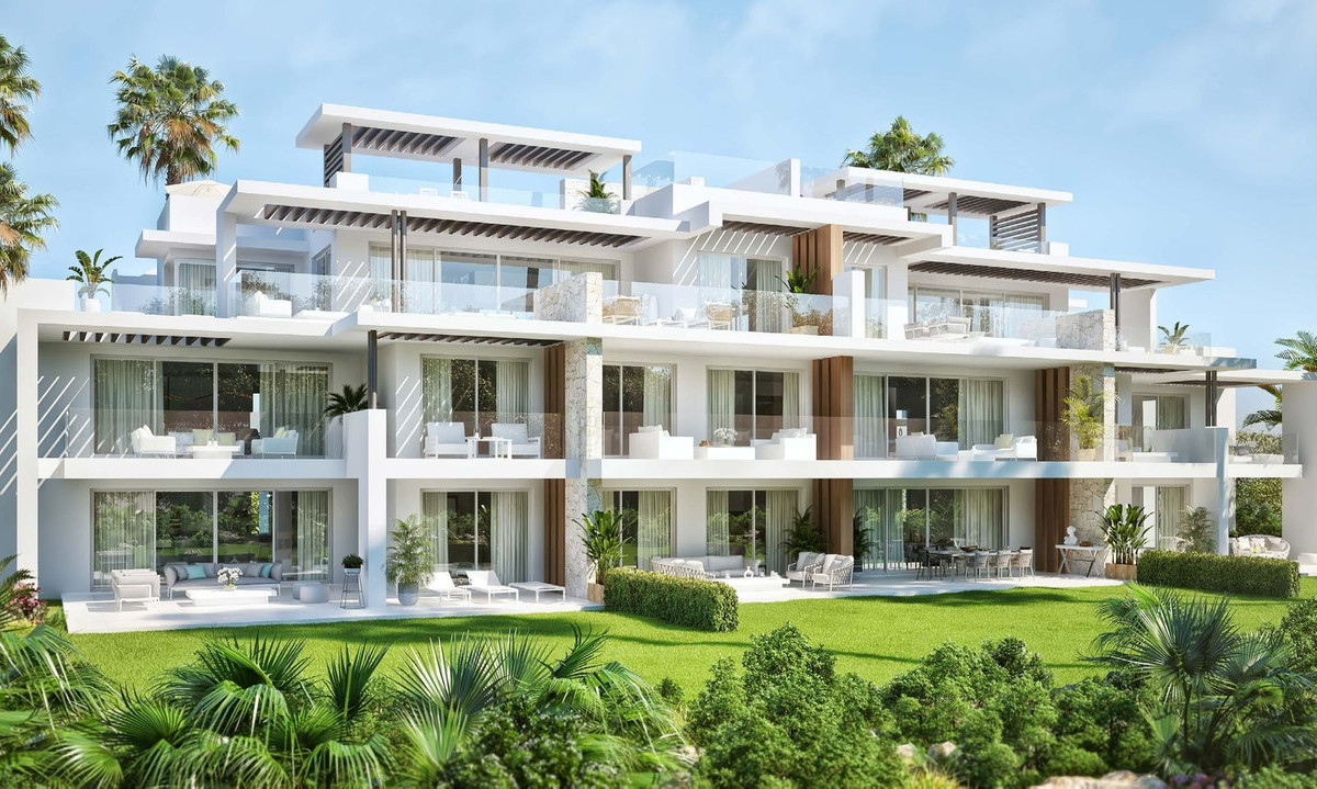 2 Bedroom Apartment in Marbella - Photo 3