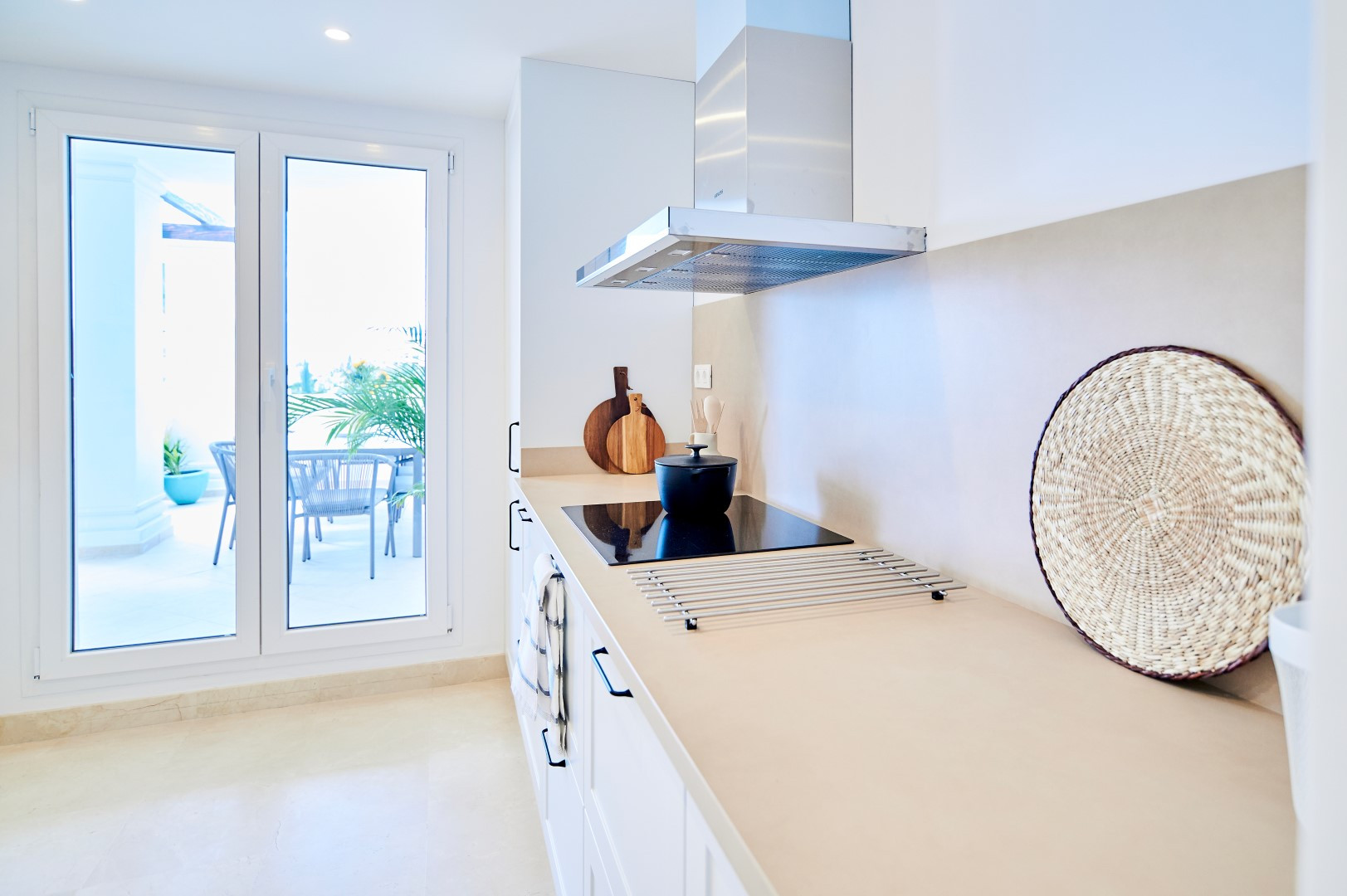 2 Bedroom Apartment in Marbella - Photo 13