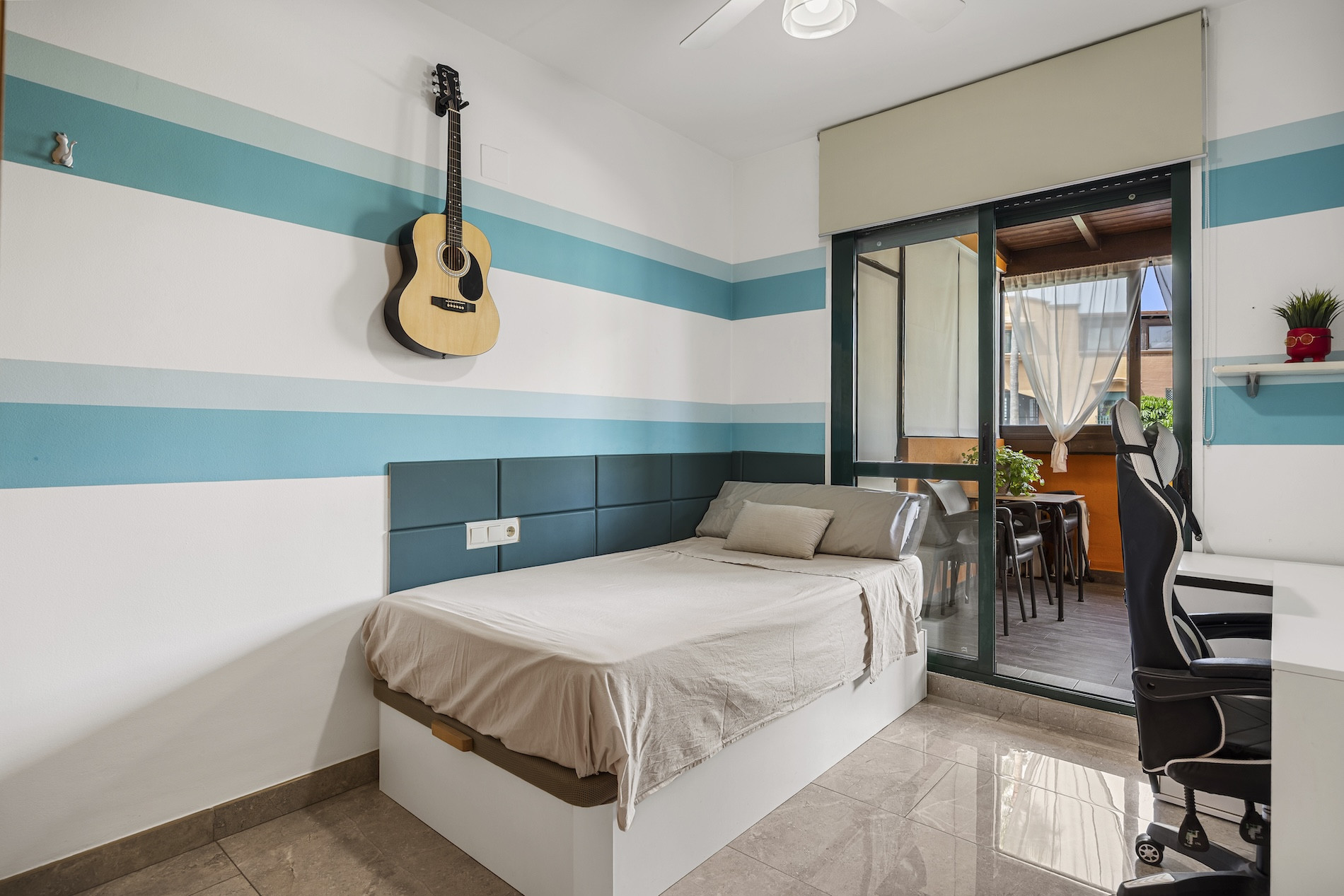 2 Bedroom Apartment in Marbella - Photo 12