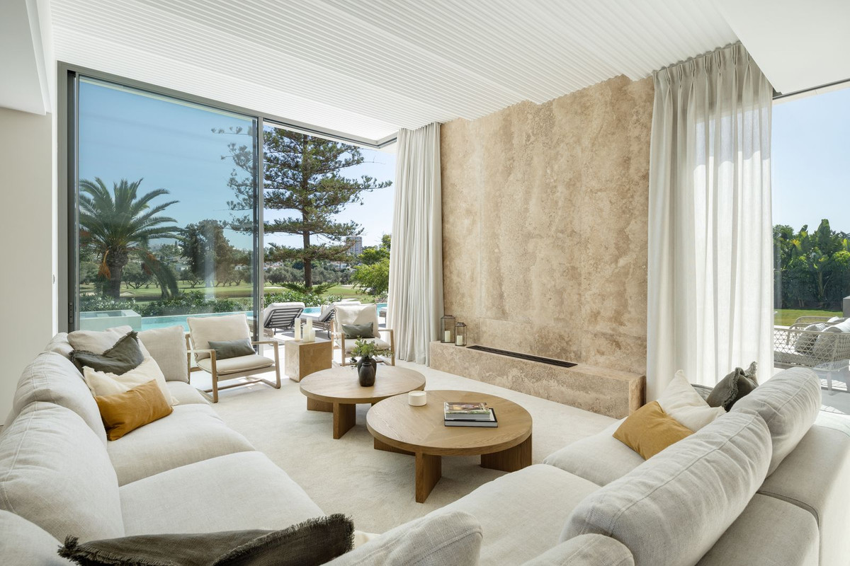 5 Bedroom Villa in Marbella - Photo 21