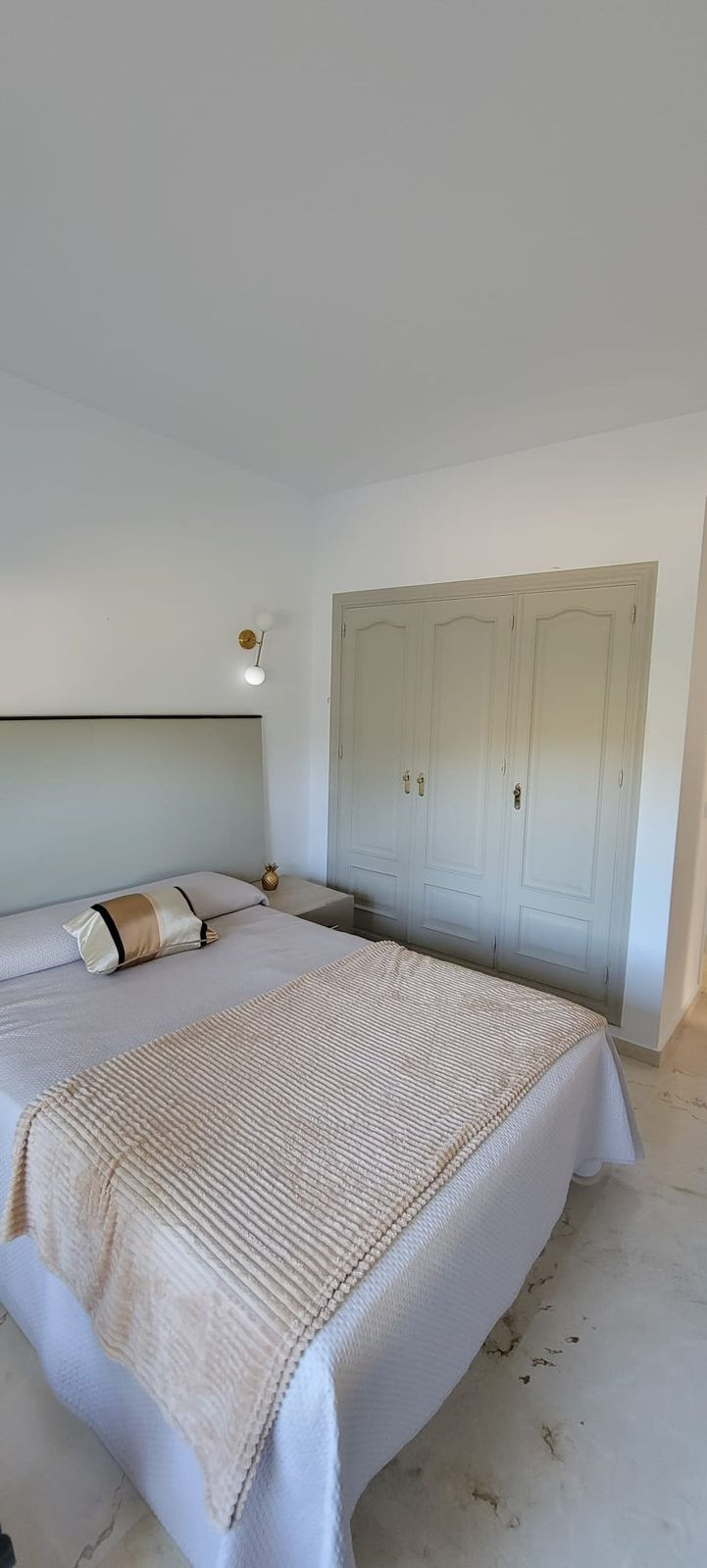 2 Bedroom Apartment in Marbella - Photo 16
